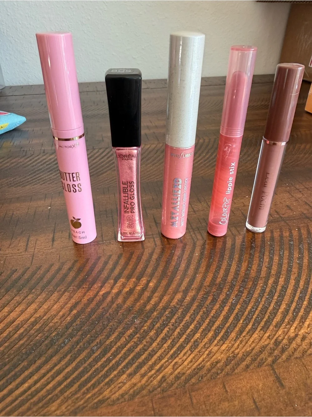 Mixed Pink Lip Gloss Set - Assorted Pink Shades